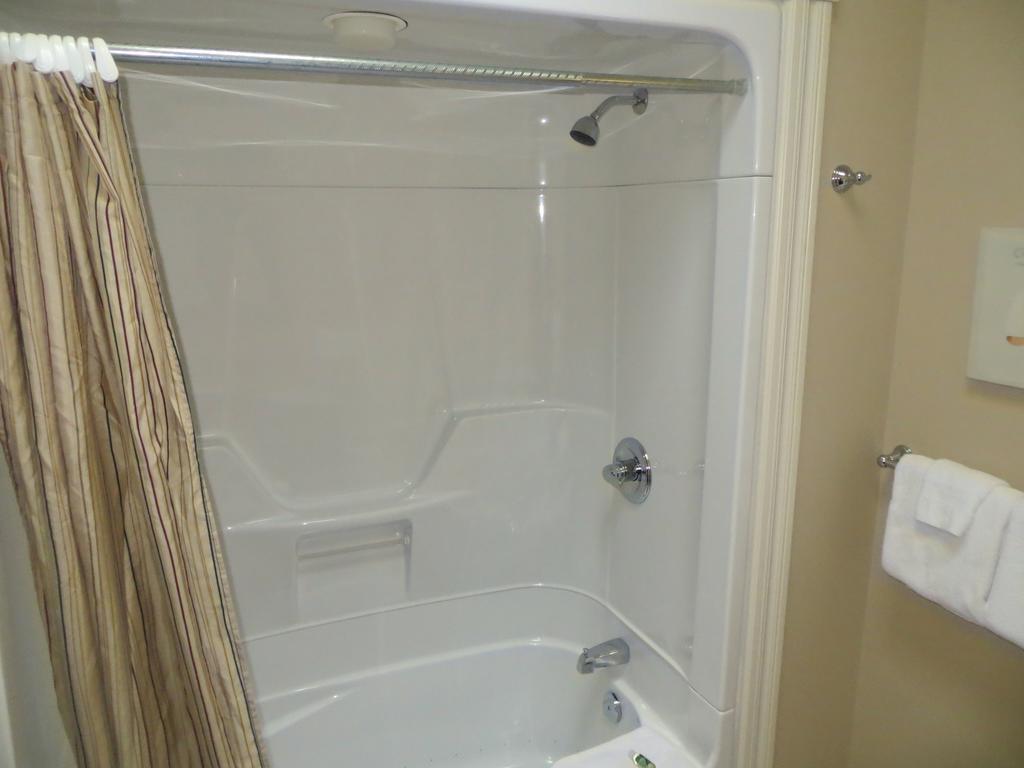 Chipman Hill Suites - Union Street Saint John Room photo